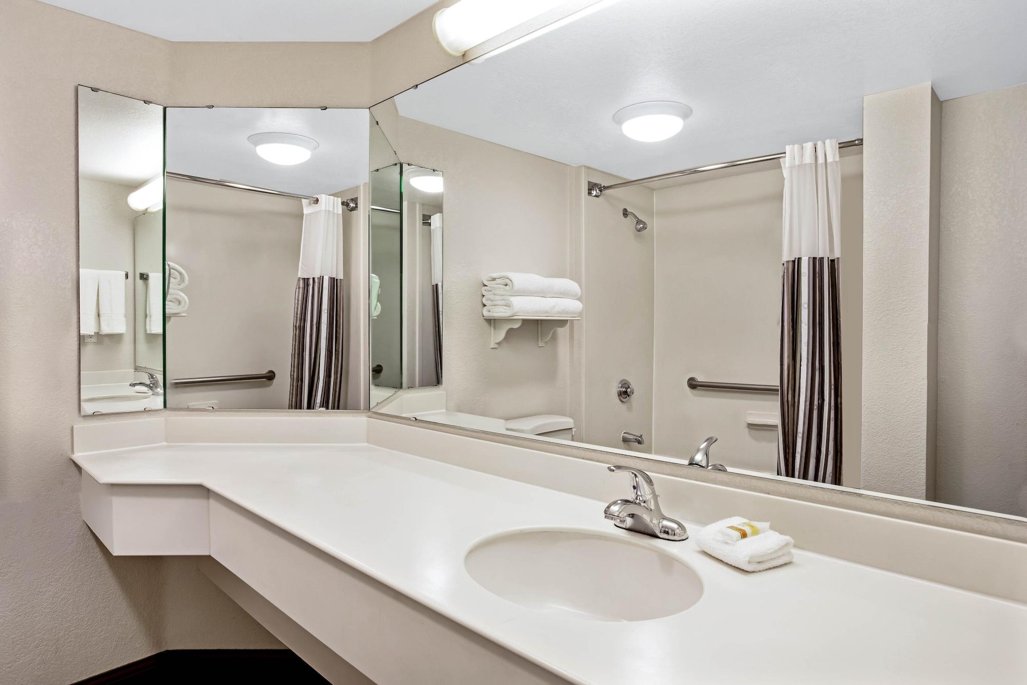 La Quinta By Wyndham North Hotel 3*