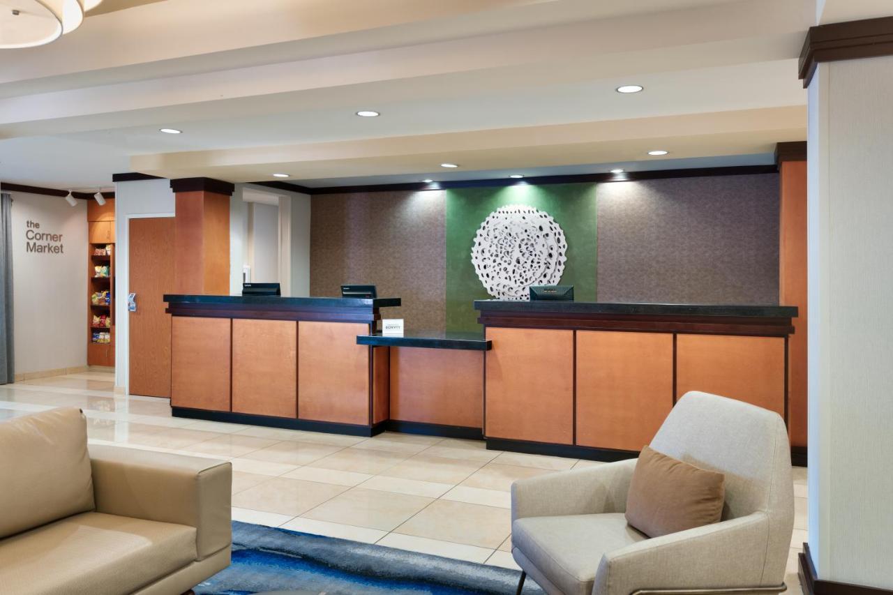 Hotel Fairfield & By Marriott