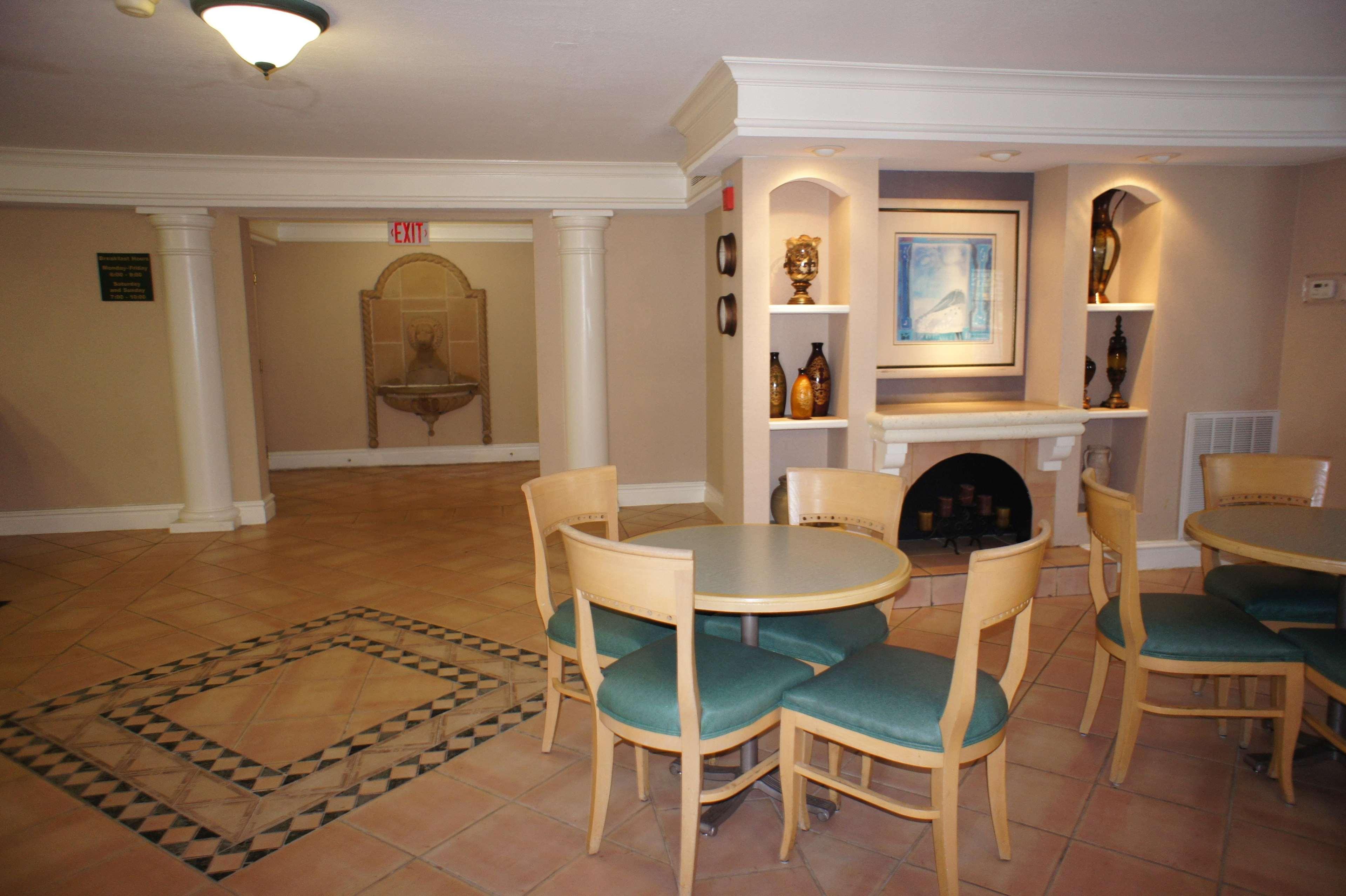 La Quinta By Wyndham North