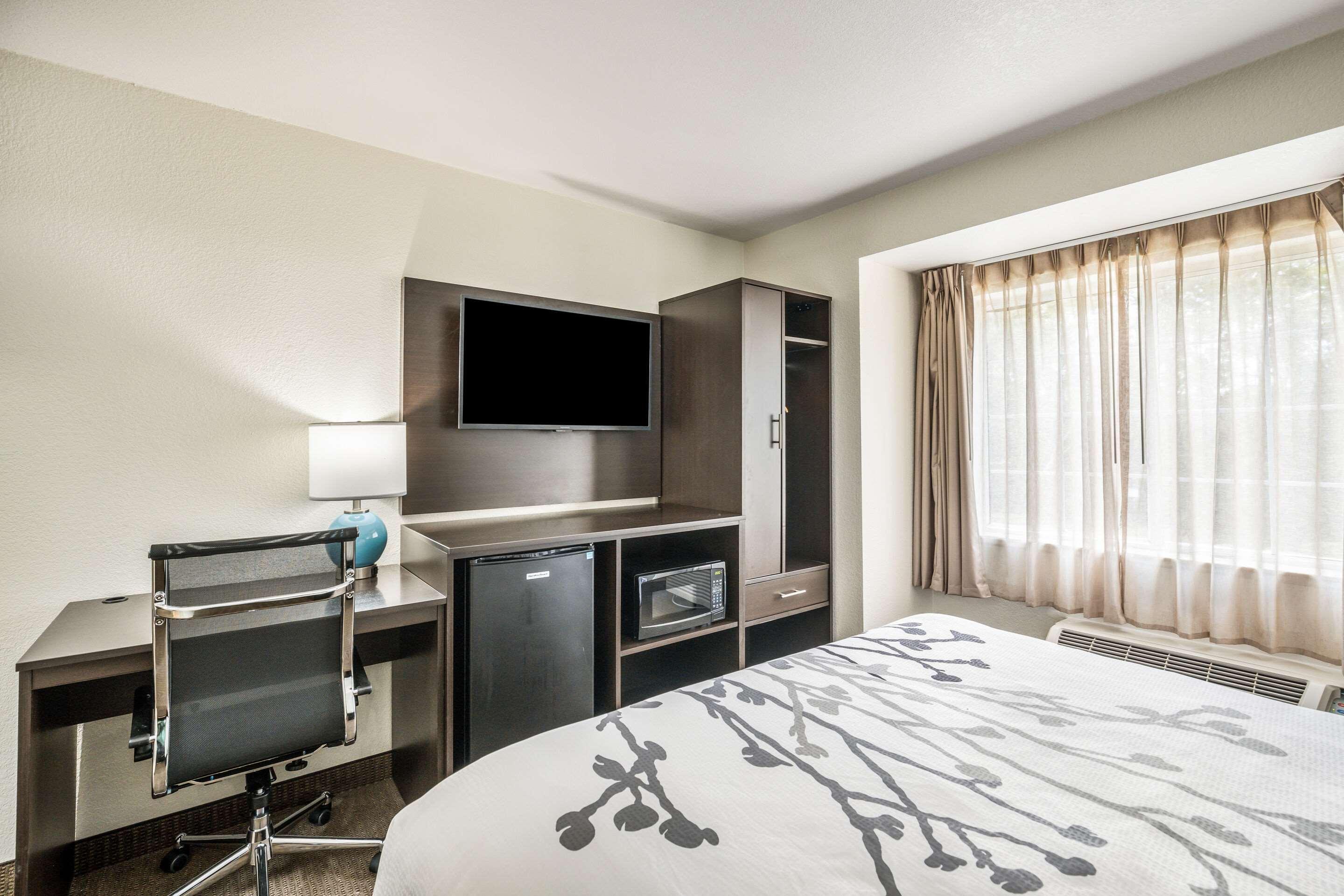 Sleep & Tallahassee-capitol Hotel 2*