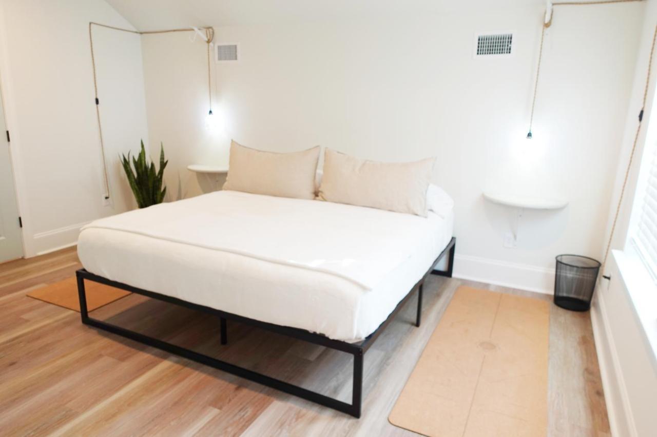 Holiday home Beautiful Modern Luxury Eco Townhouse, 3b/3.5b Great Location