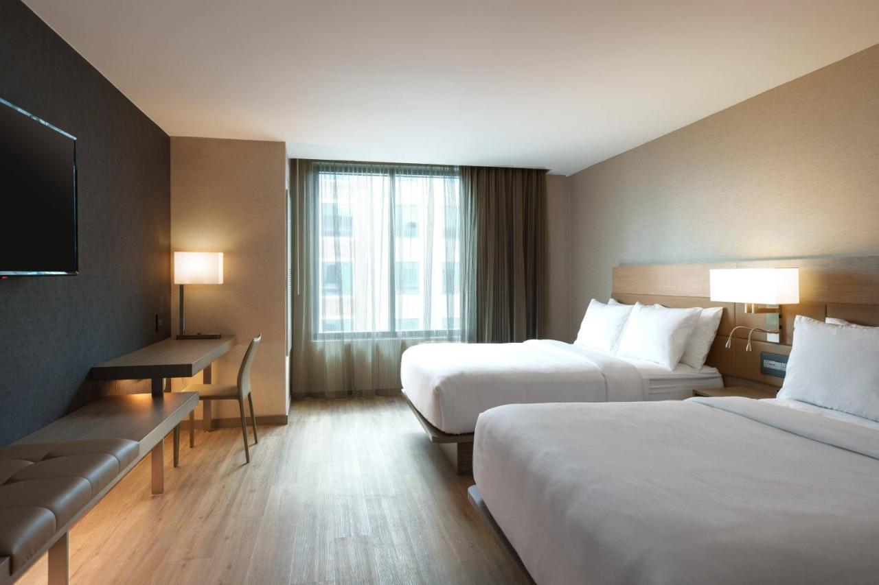Hotel Ac By Marriott Universities At The Capitol 3*