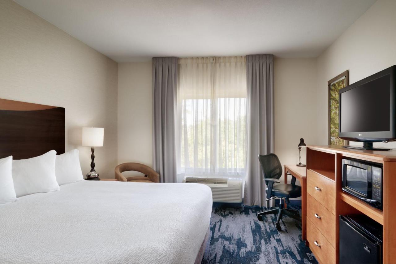 Hotel Fairfield & By Marriott 3*