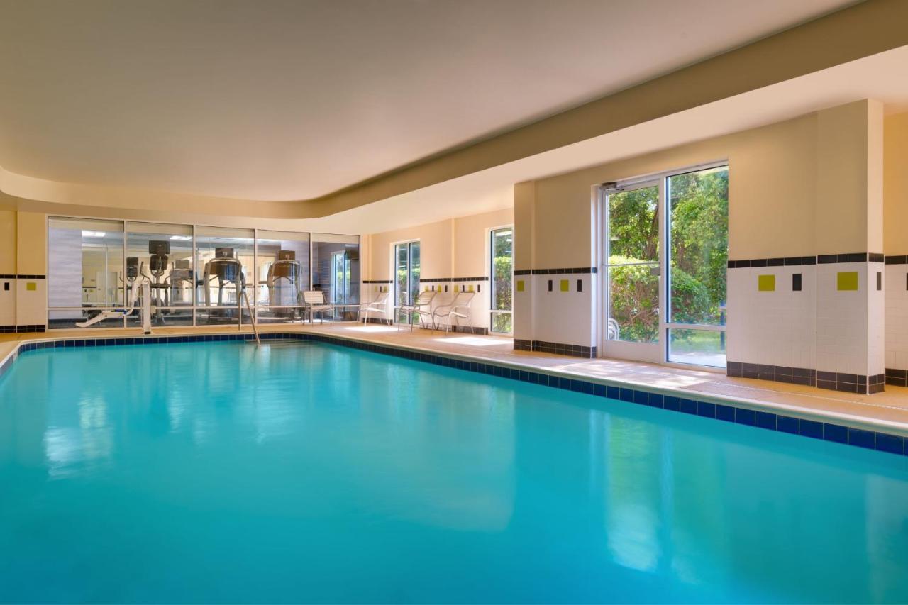 Hotel Fairfield & By Marriott