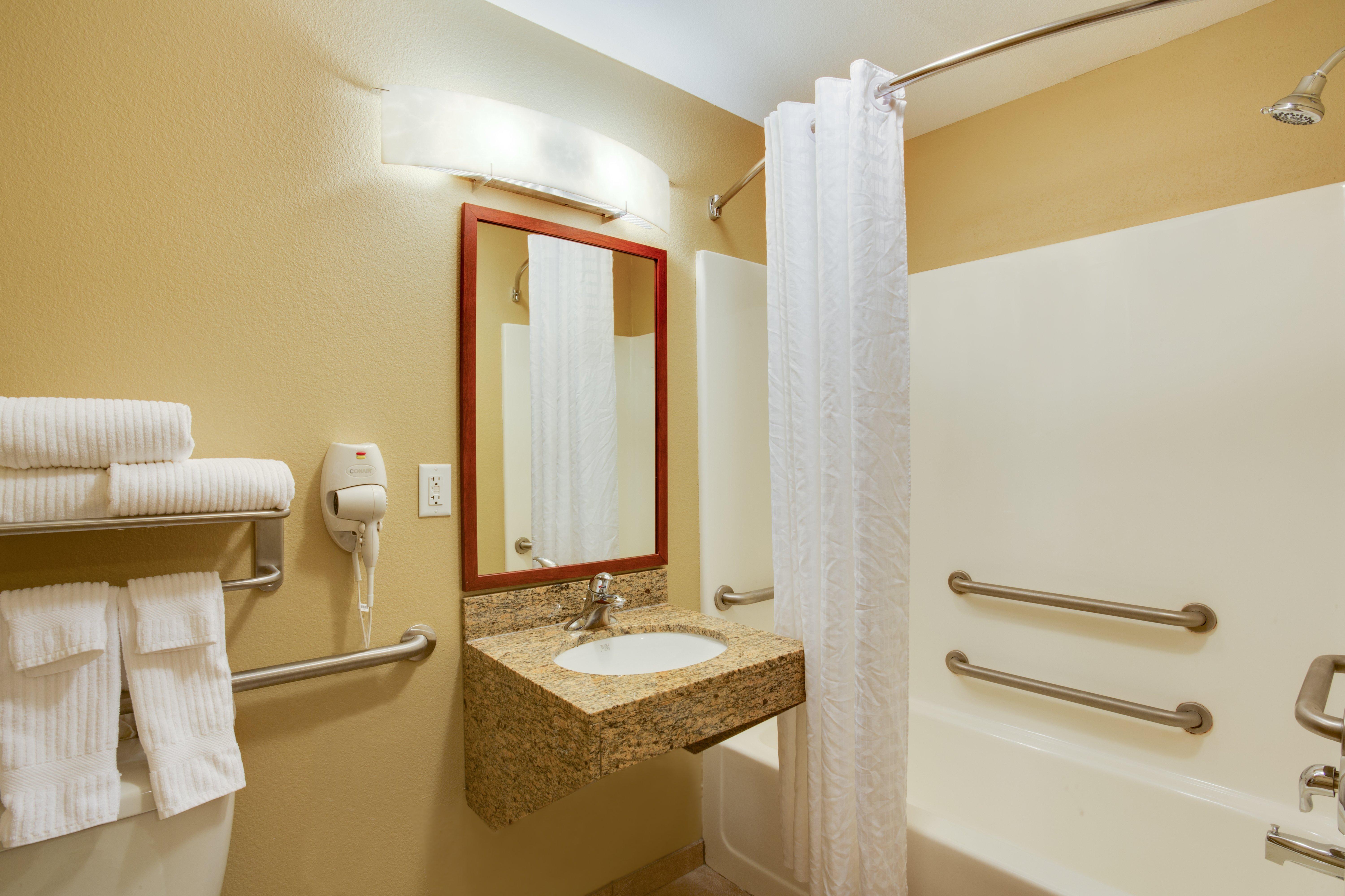 Candlewood By Ihg Hotel Tallahassee