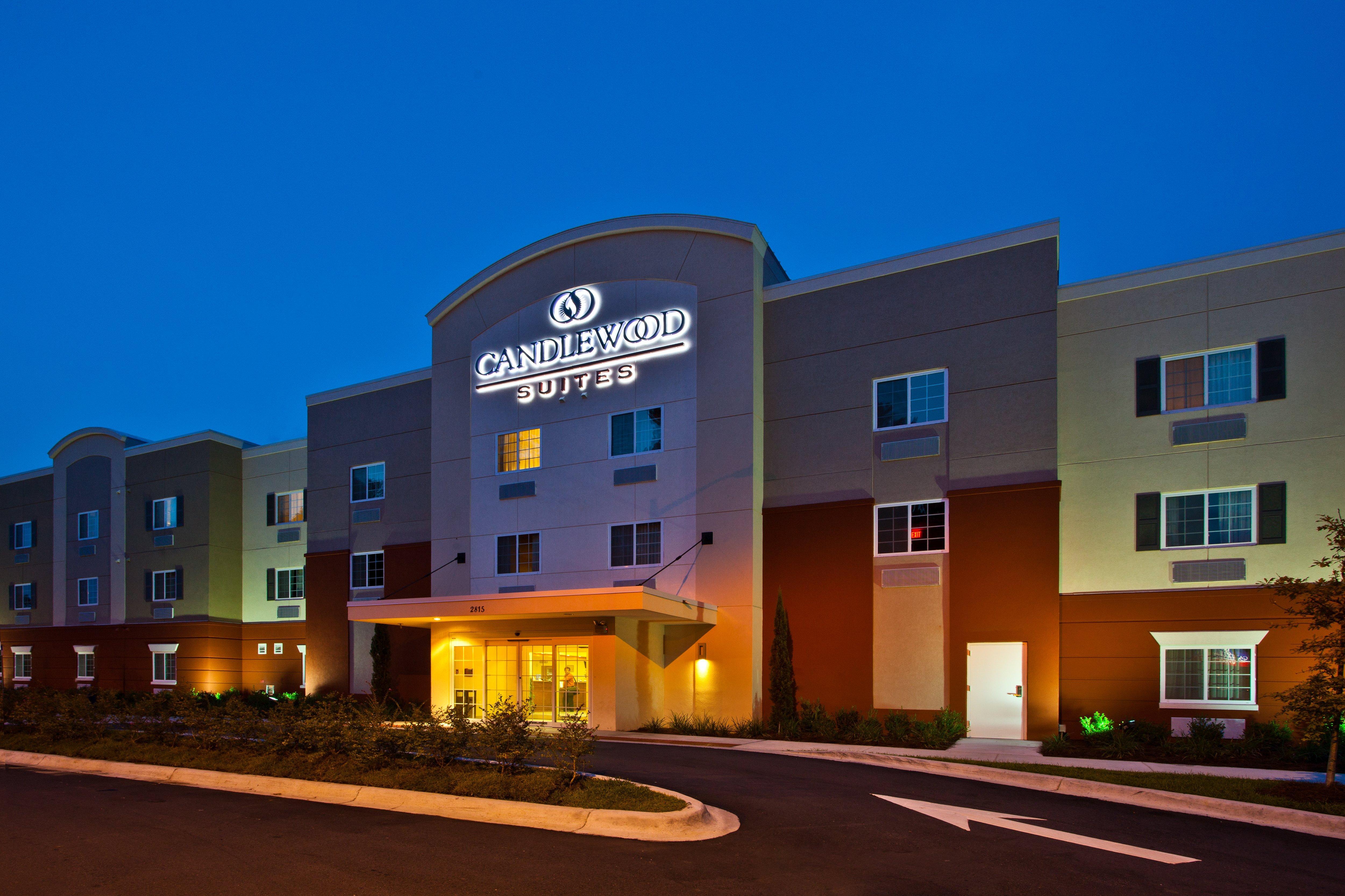 Candlewood By Ihg Hotel