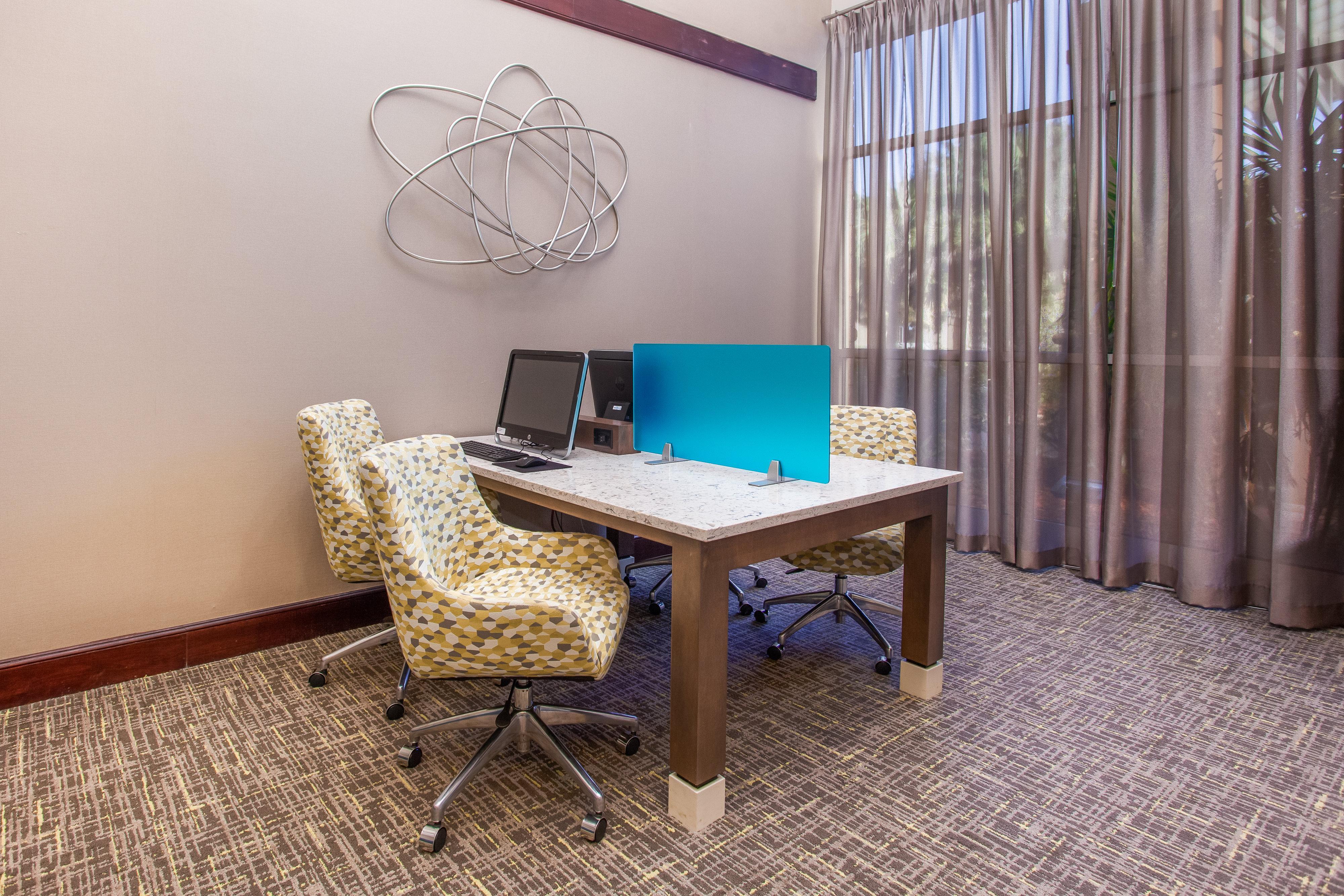 Hotel & Conference Center North By Ihg