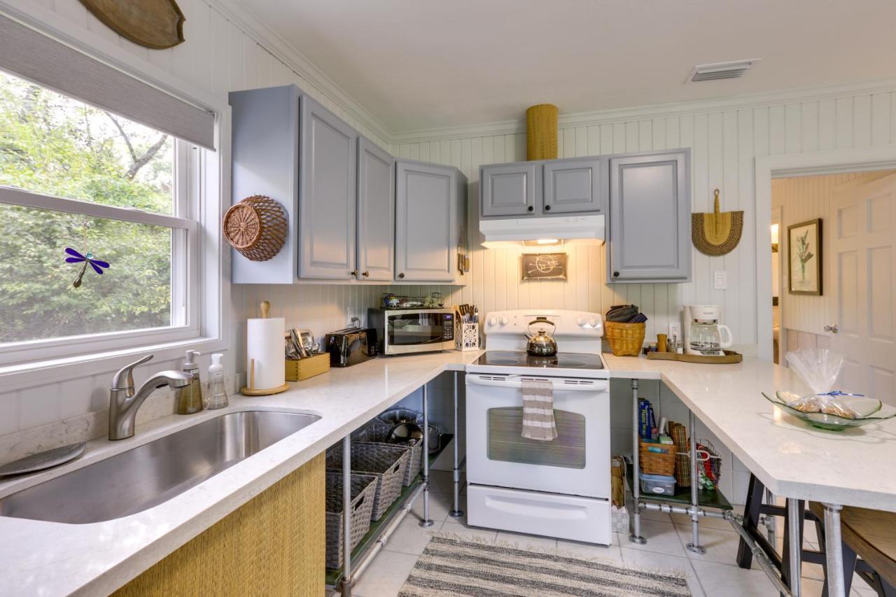 Riverfront Florida Escape With Grill And Fire Pit! Tallahassee