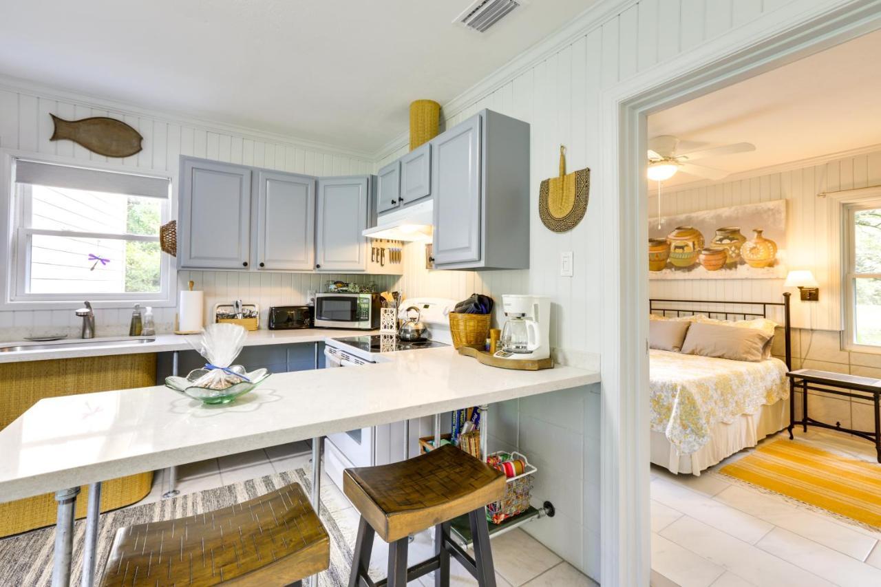 Riverfront Florida Escape With Grill And Fire Pit! *