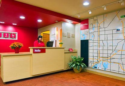 Alluxsuites At 1876, Ascend Collection Hotel 3*