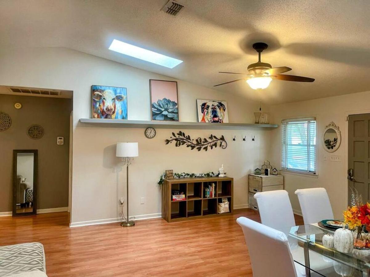 Holiday home Town And Country Getaway 3br 3ba, 20 Min Famu Fsu Tallahassee