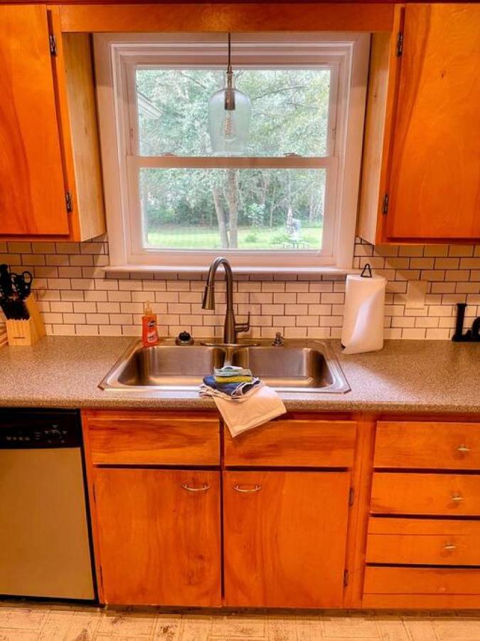 Holiday home Town And Country Getaway 3br 3ba, 20 Min Famu Fsu *