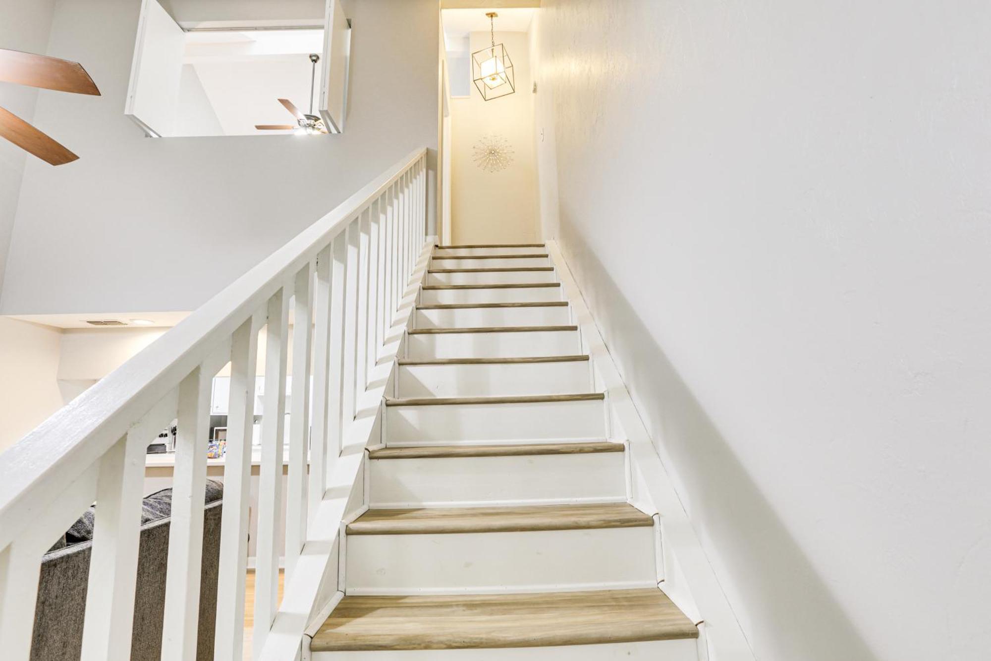Updated Townhome 3 Mi To Downtown! Tallahassee