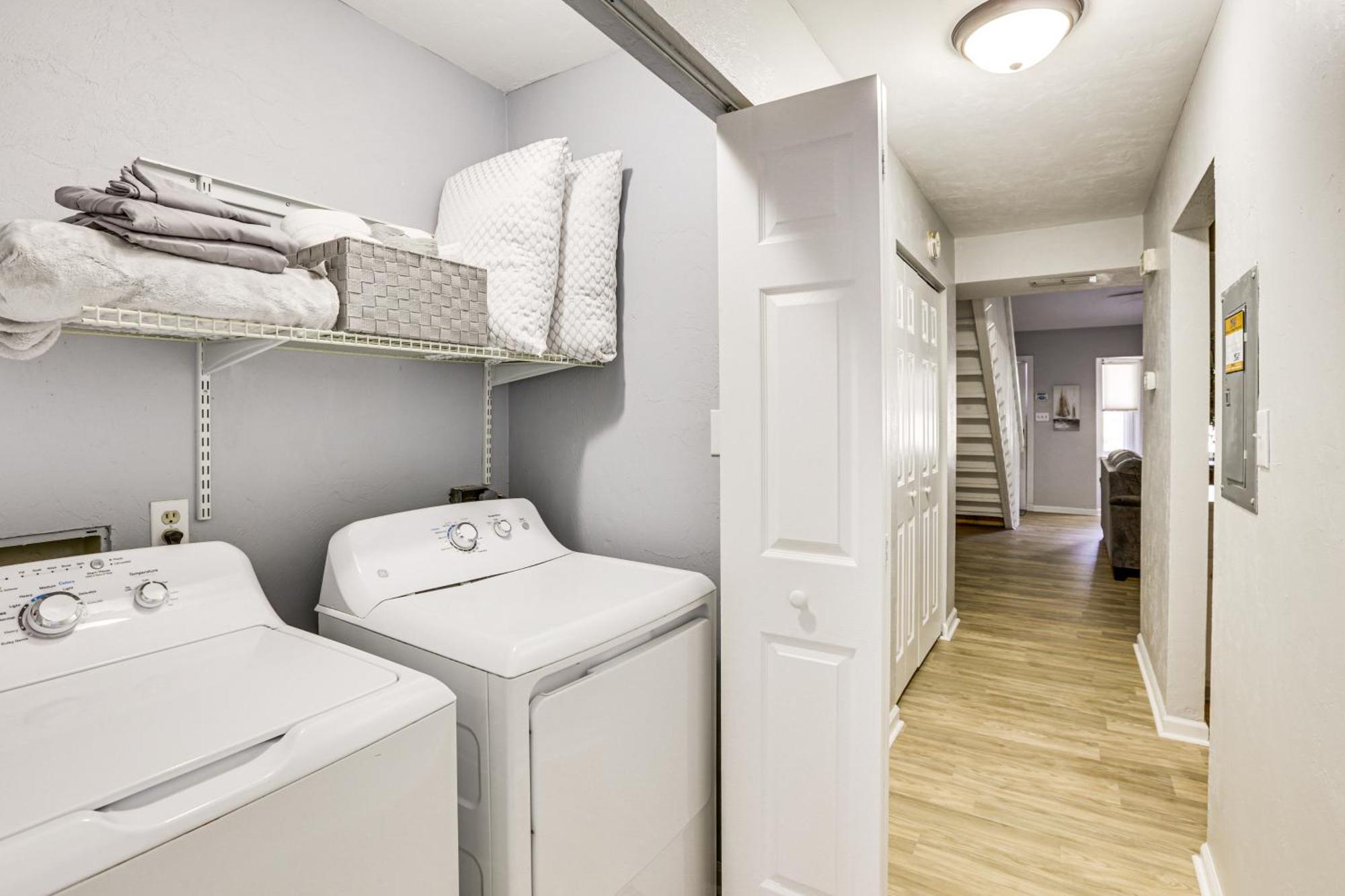 Updated Townhome 3 Mi To Downtown! * Tallahassee