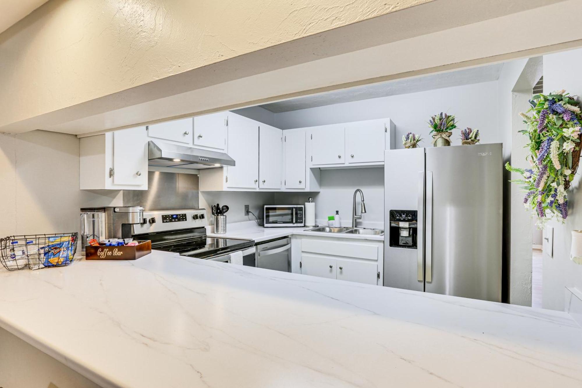 Updated Townhome 3 Mi To Downtown! Holiday home Tallahassee