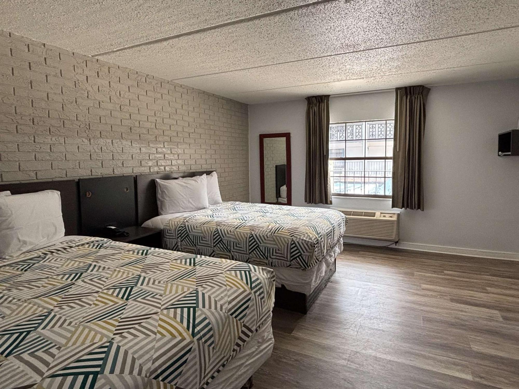 Hotel 6 Tallahassee, Fl North Monroe