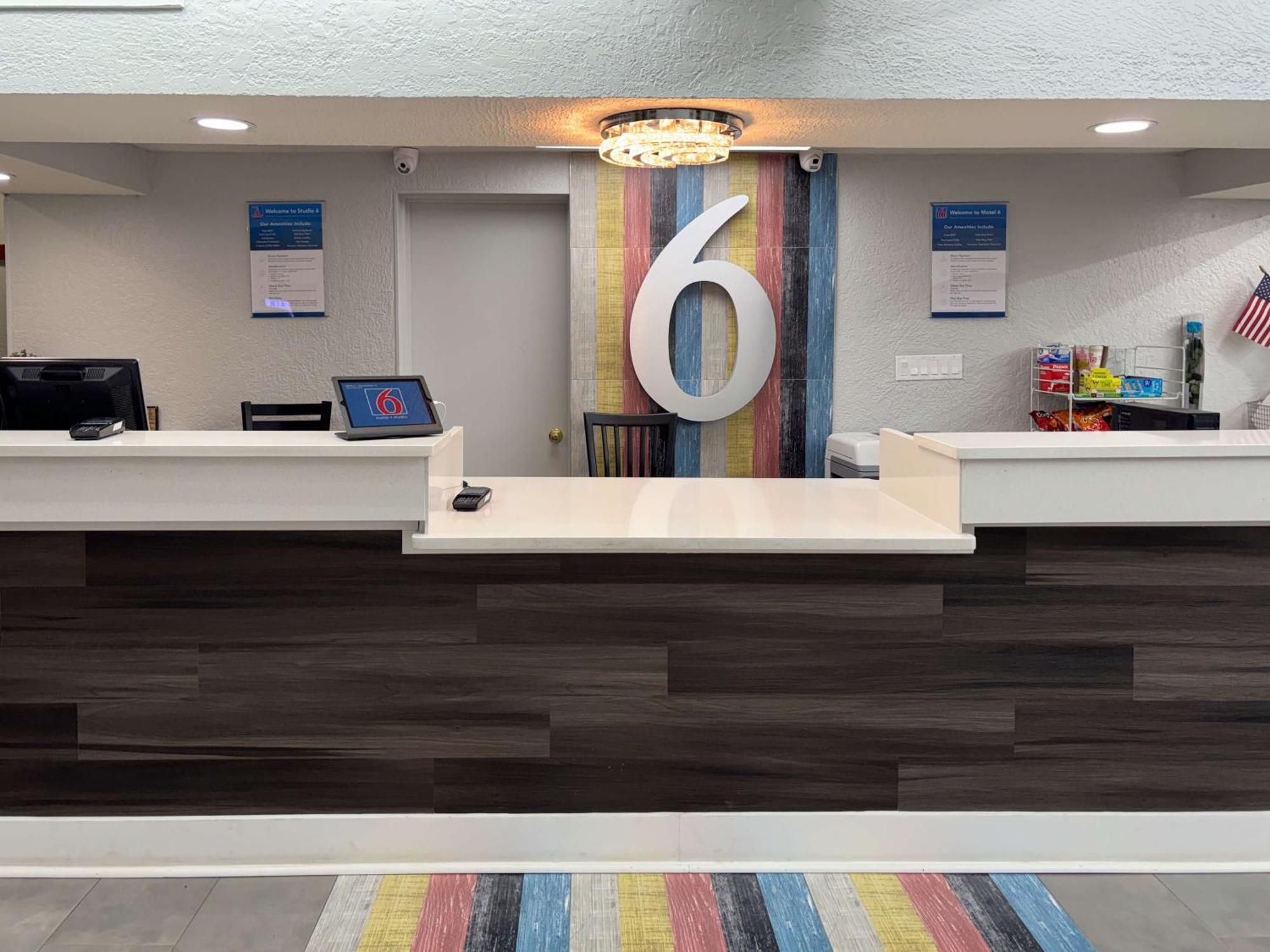 Hotel 6 Tallahassee, Fl North Monroe Tallahassee