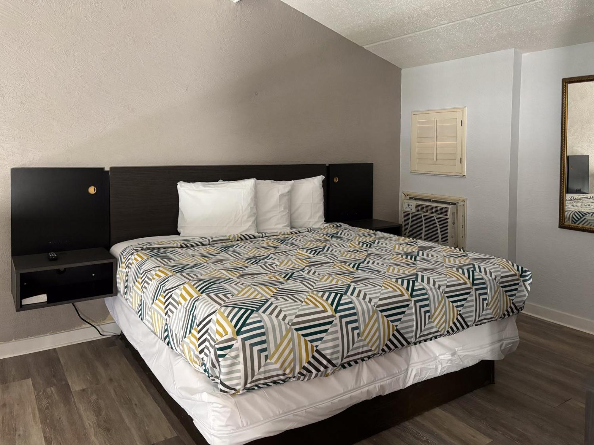 Hotel 6 Tallahassee, Fl North Monroe Tallahassee