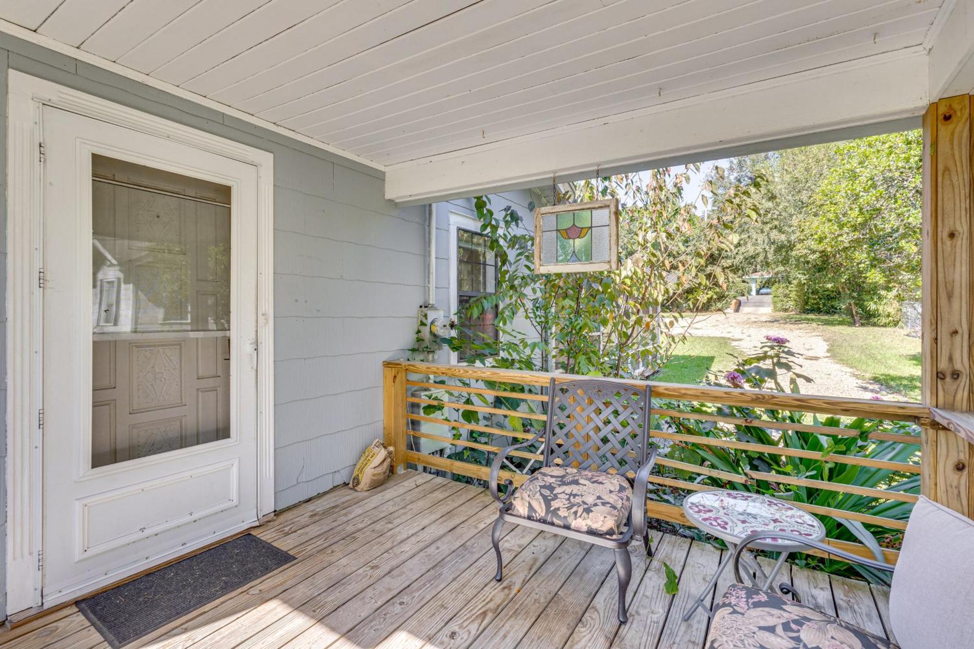 Holiday home 3 Miles To Fsu With Fenced Yard In