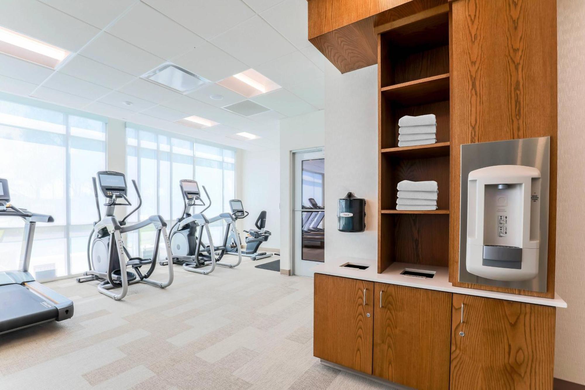 Hotel Springhill By Marriott North 3*