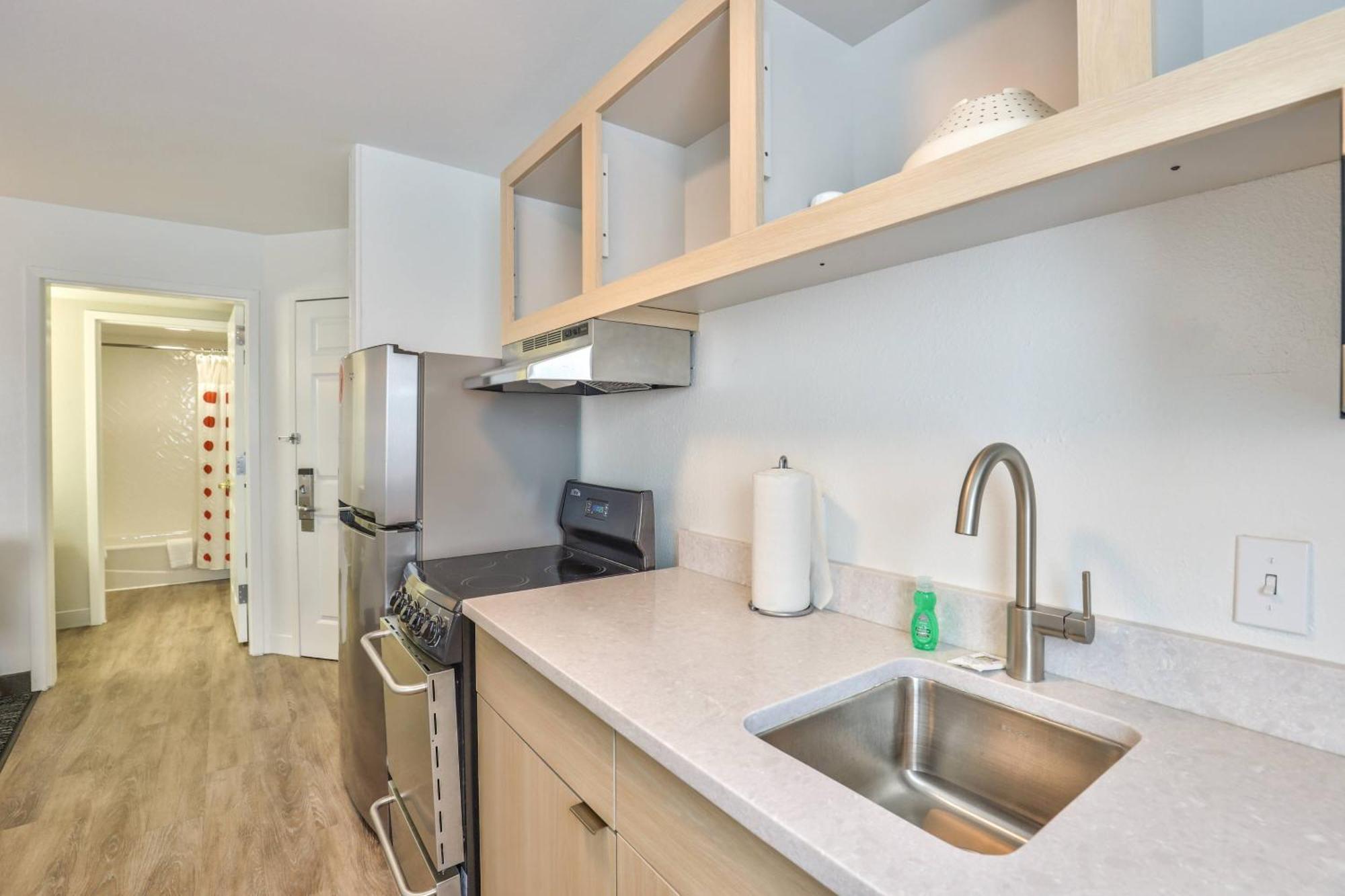 Alluxsuites At 1876, Ascend Collection Tallahassee