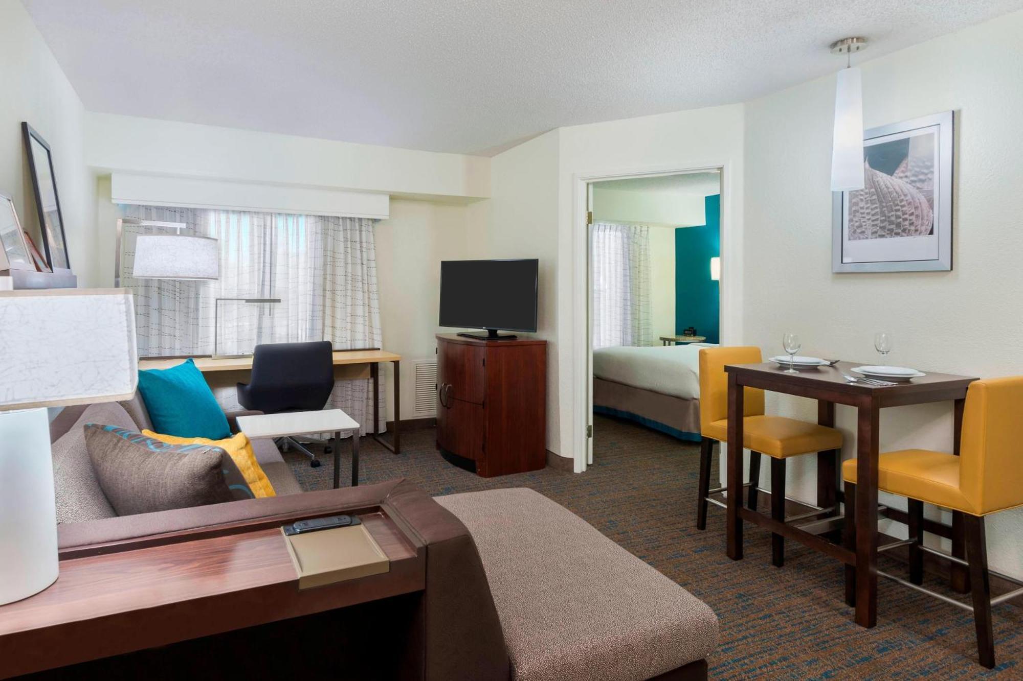 North I-10 Capital Circle Hotel