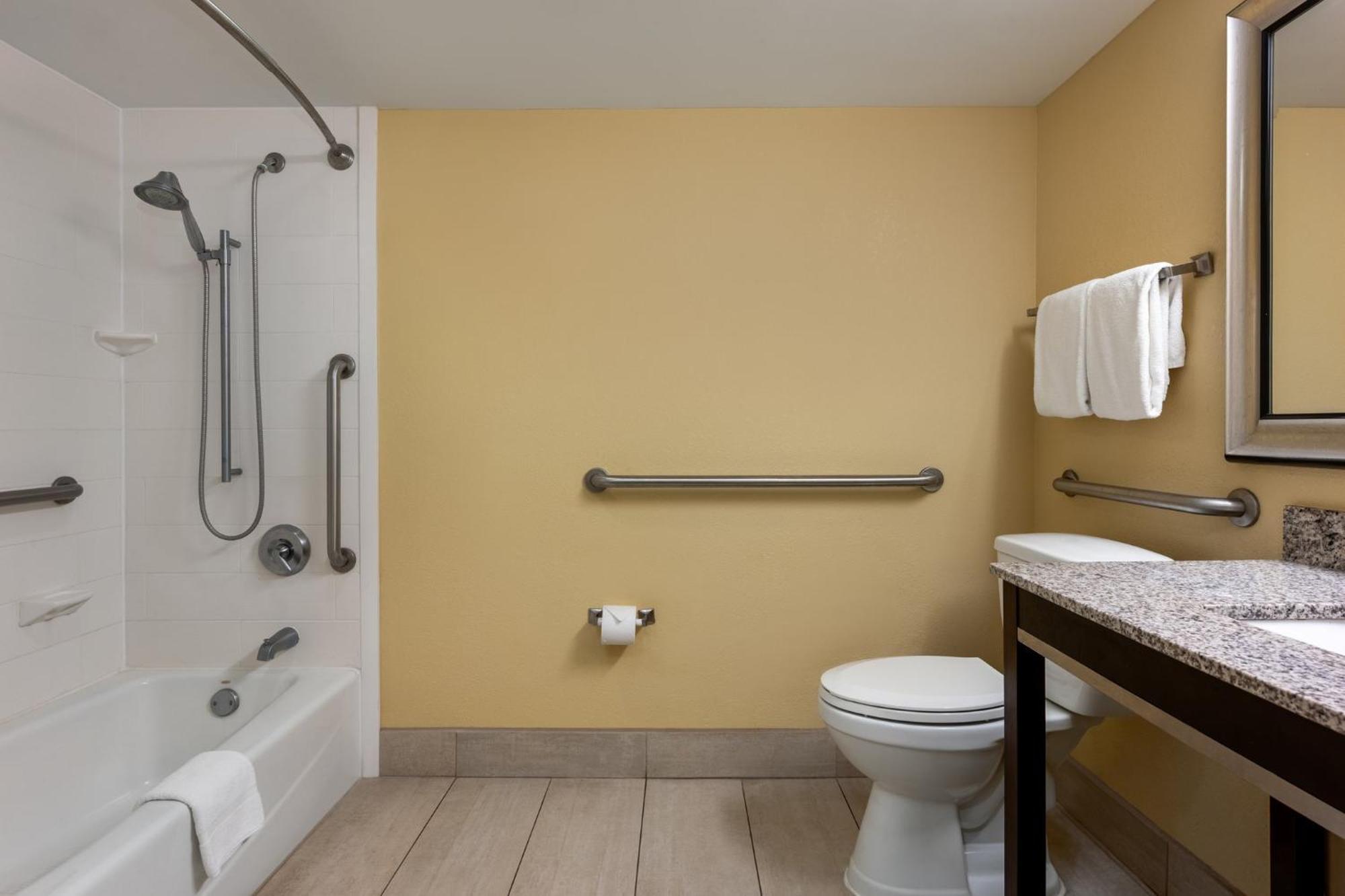 Hotel Express By Ihg Tallahassee