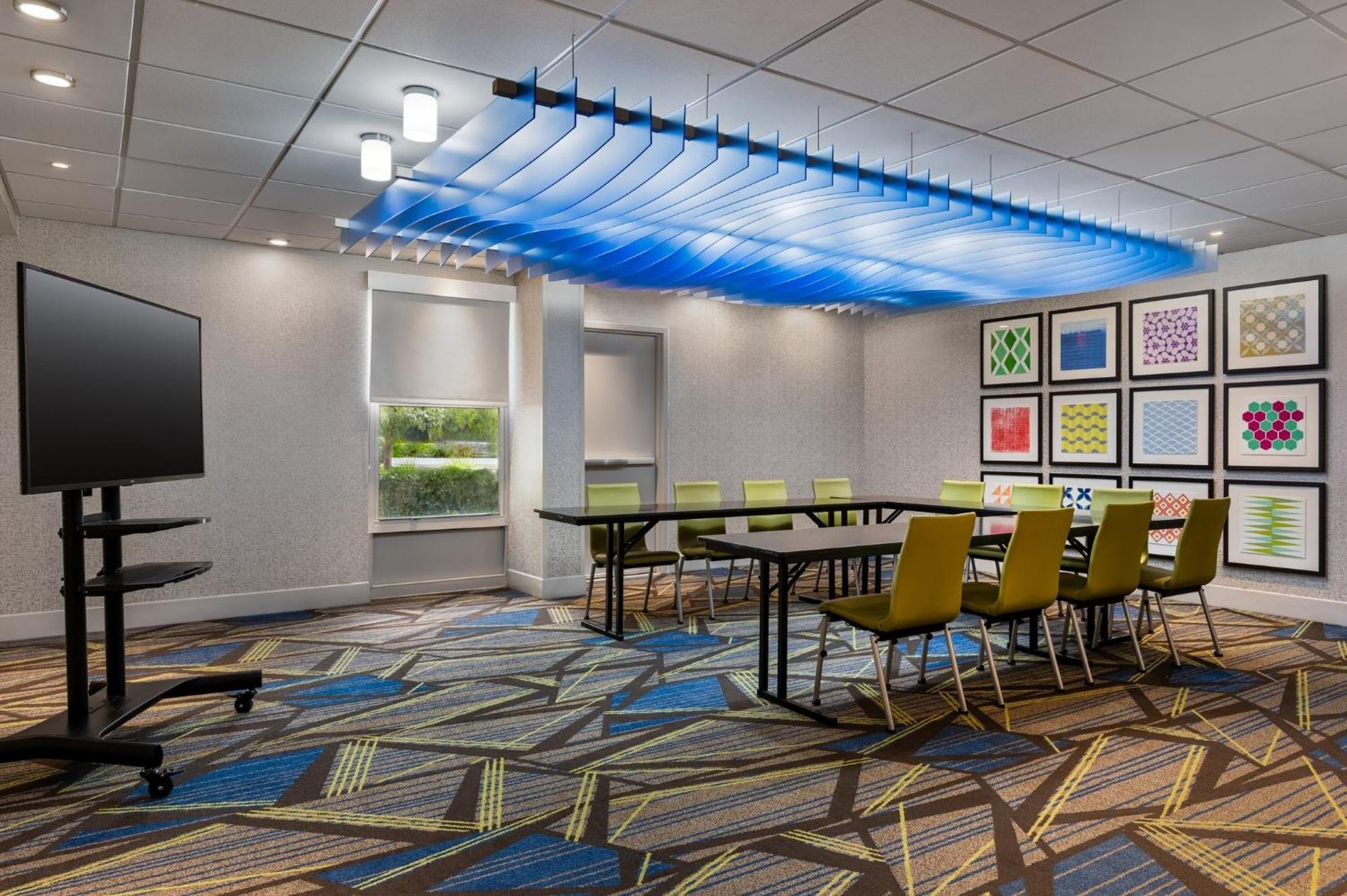 Express By Ihg 3*