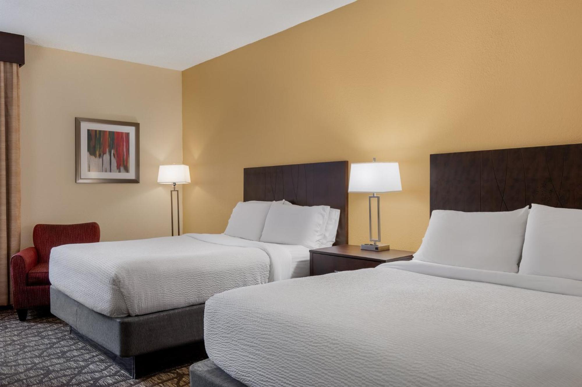 Express By Ihg Hotel 3*