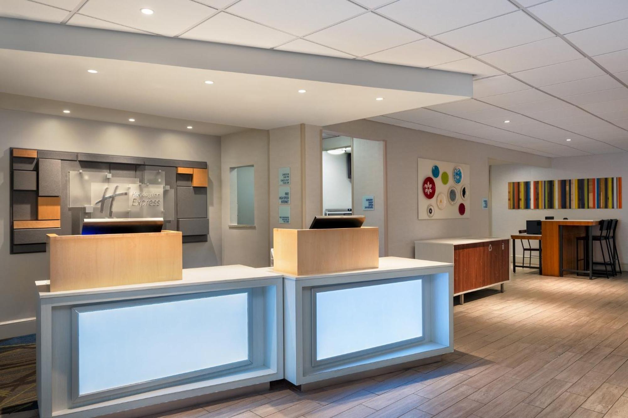 Express By Ihg Hotel Tallahassee