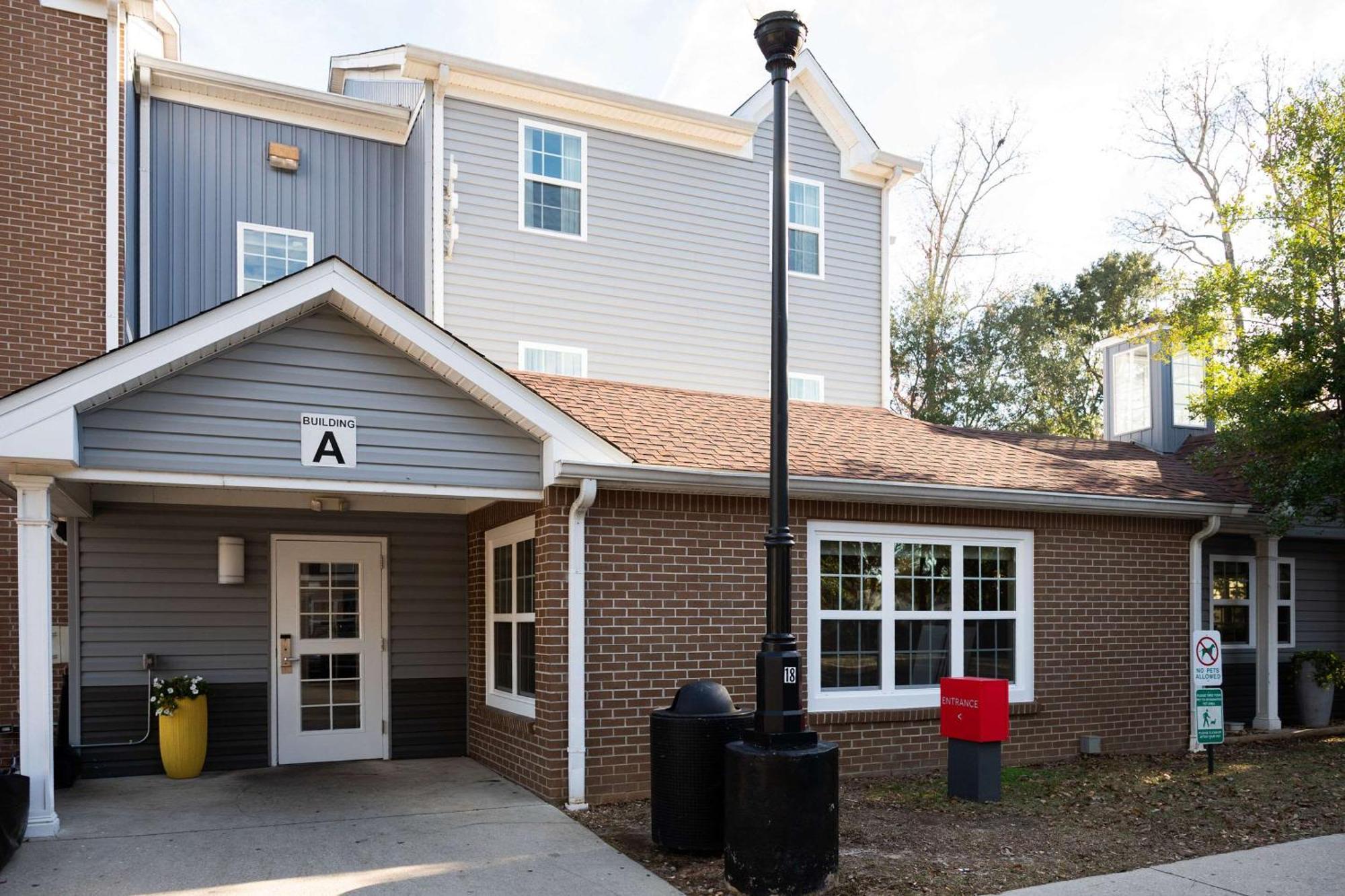 Hotel Alluxsuites At 1876, Ascend Collection Tallahassee
