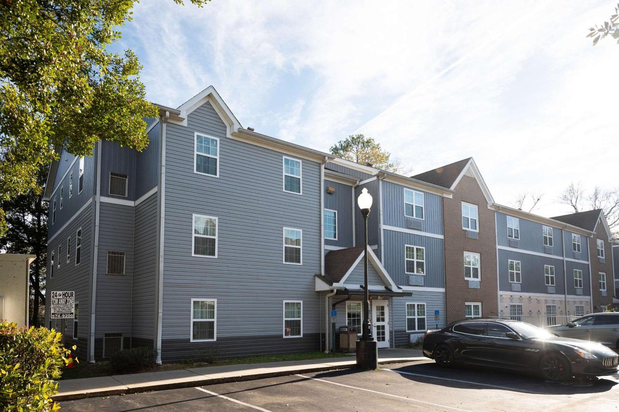Hotel Alluxsuites At 1876, Ascend Collection 3*