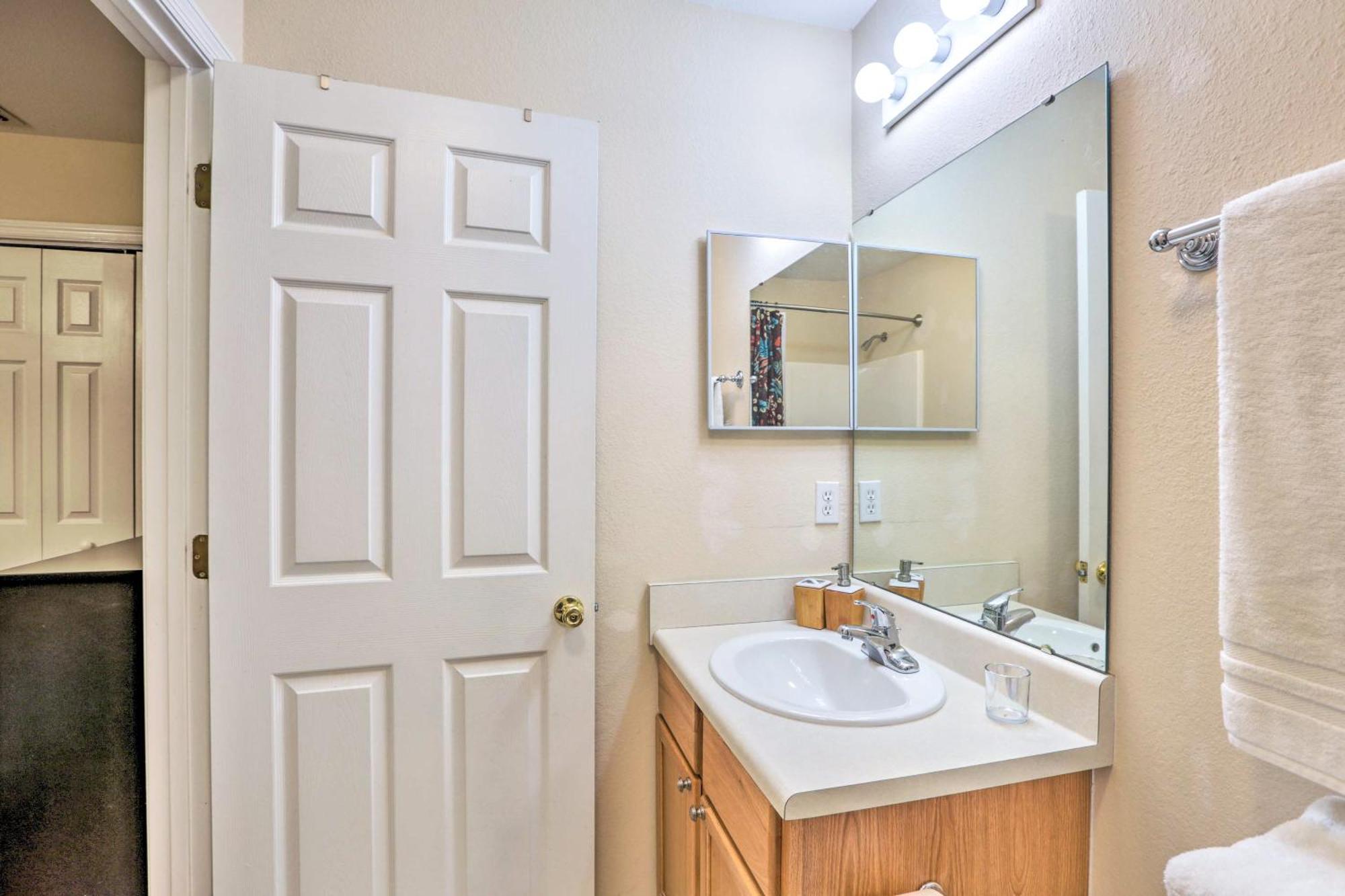 Townhome 4 Mi To College Town! * Tallahassee