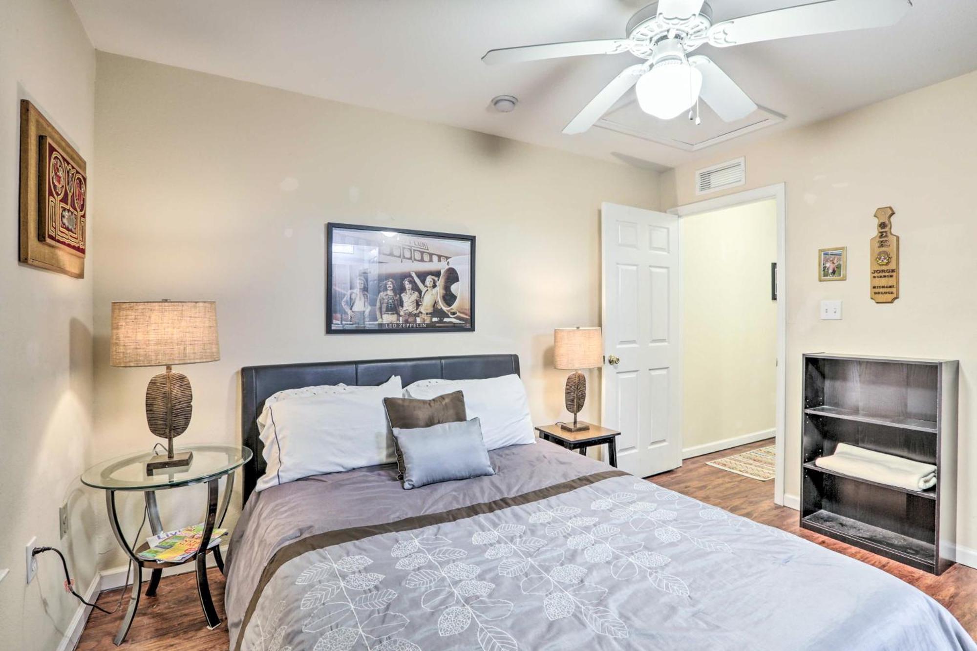 Townhome 4 Mi To College Town! Holiday home *