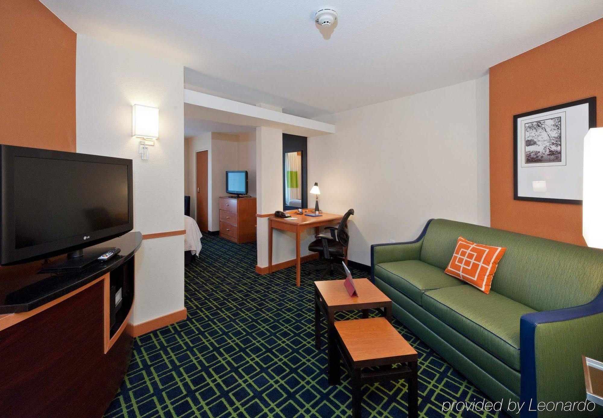 Fairfield & By Marriott