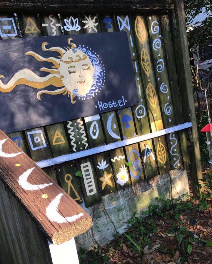Sun & Moon Hostel Tallahassee