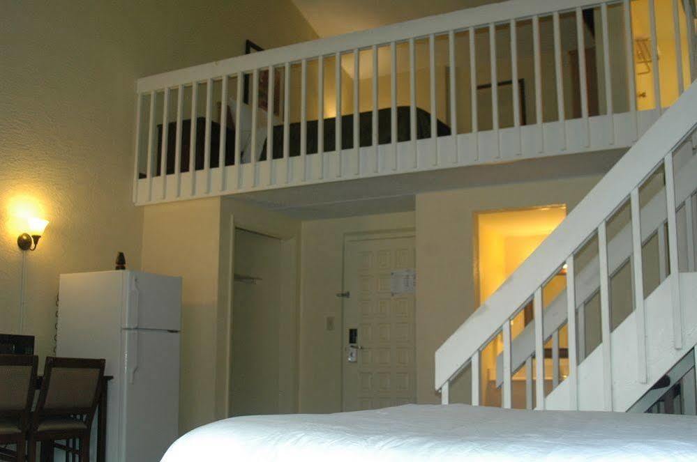 Hotel 6 Tallahassee, Fl North Monroe