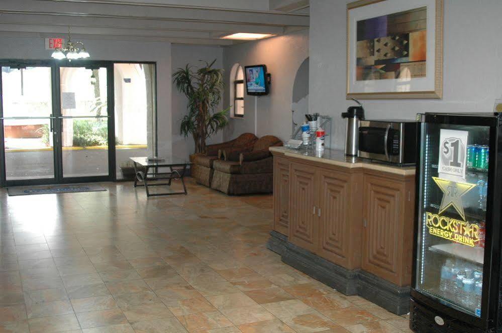 6 Tallahassee, Fl North Monroe Hotel Tallahassee