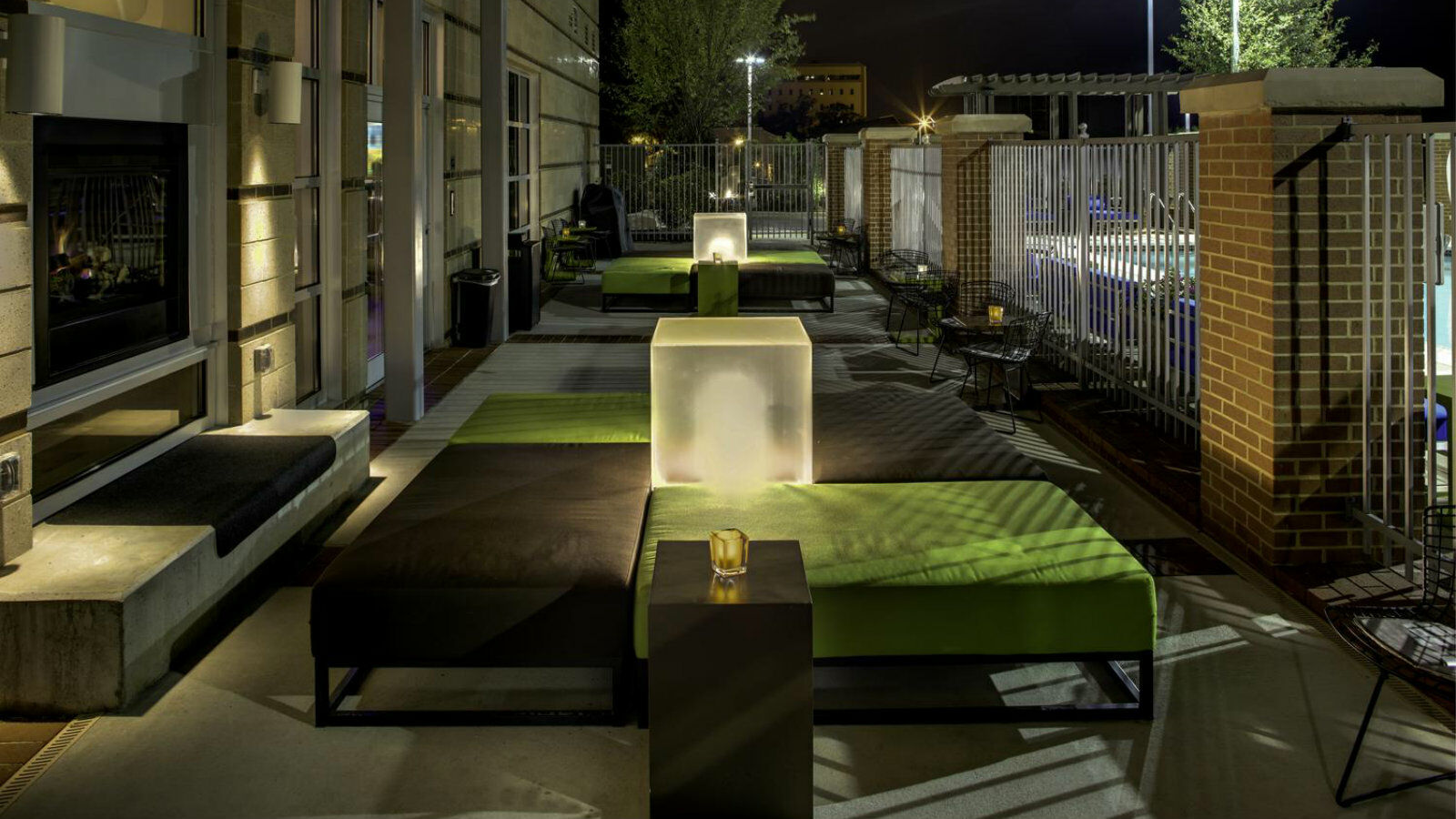 Aloft Downtown Hotel 3*