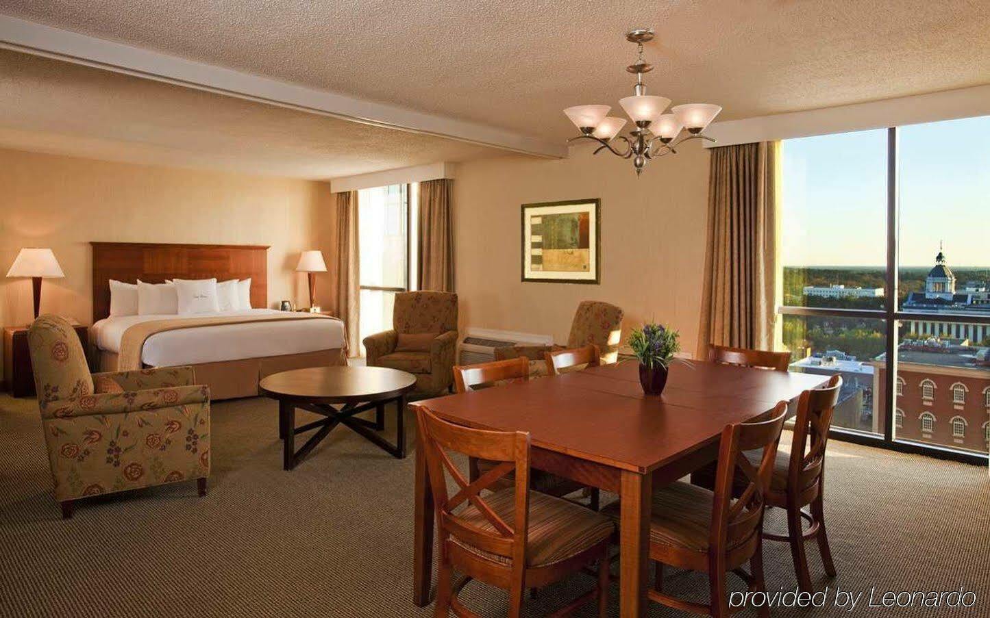 Doubletree By Hilton Hotel Tallahassee